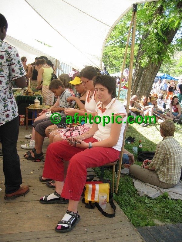 ../Images/AfricaFestival-27-28May05 263.jpg